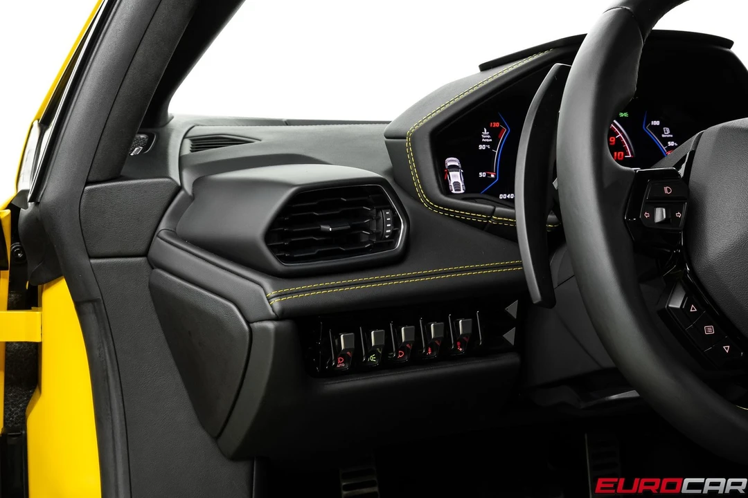 2021 Lamborghini Huracan LP640-4 EVO - Image 28 of 31
