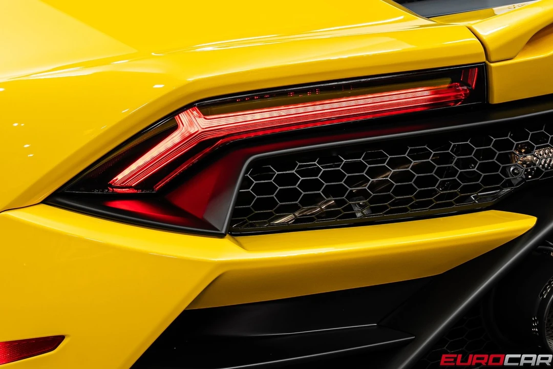 2021 Lamborghini Huracan LP640-4 EVO - Image 20 of 31