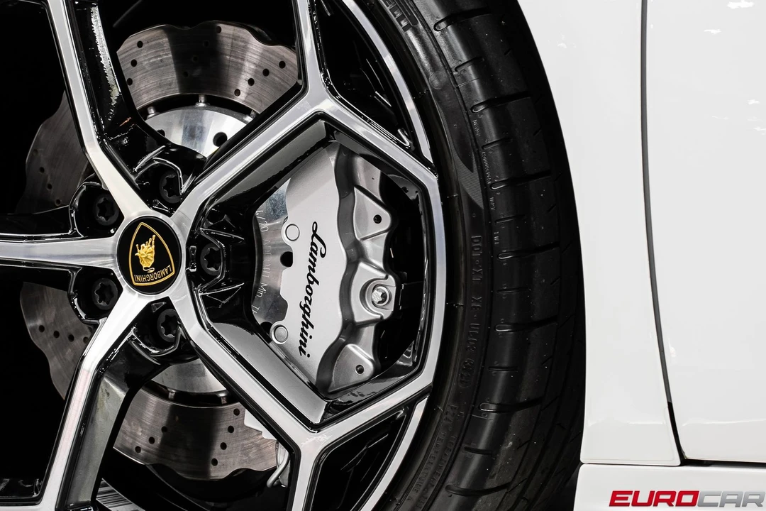 2021 Lamborghini Huracan LP640-4 EVO - Image 24 of 31