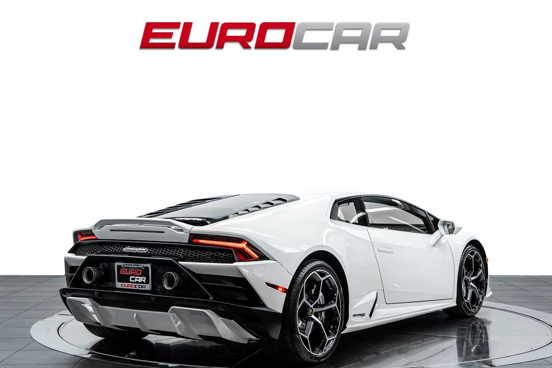 2021 Lamborghini Huracan LP640-4 EVO - Image 5 of 31