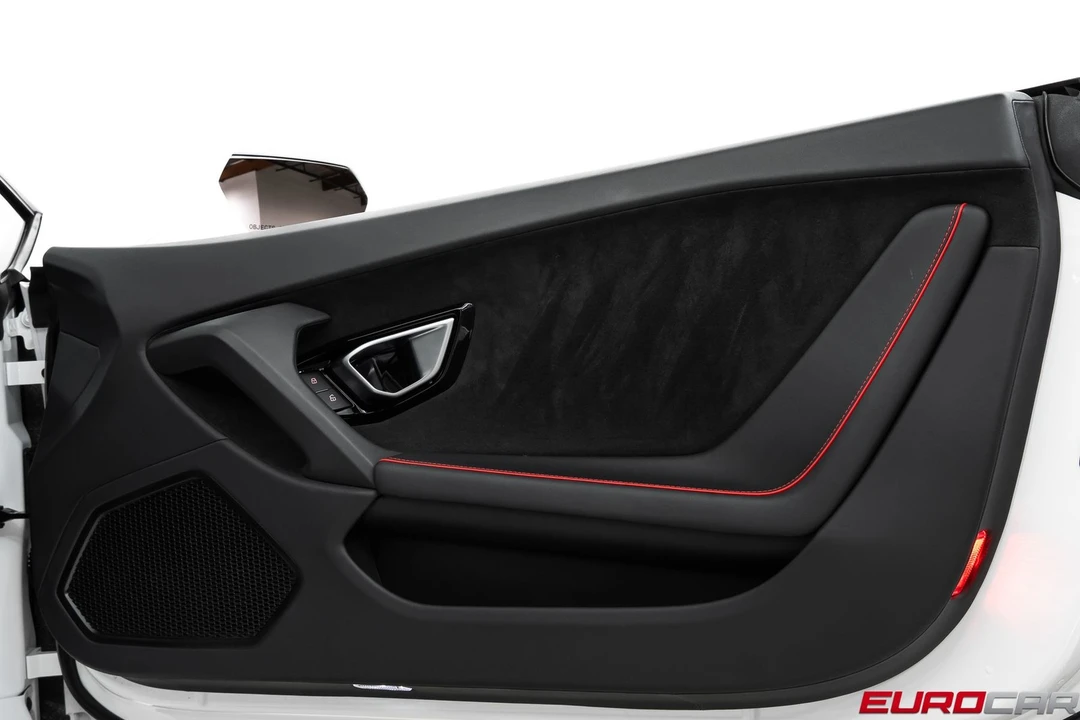 2021 Lamborghini Huracan LP640-4 EVO - Image 26 of 31