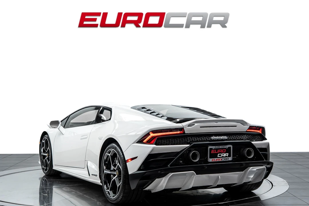 2021 Lamborghini Huracan LP640-4 EVO - Image 3 of 31