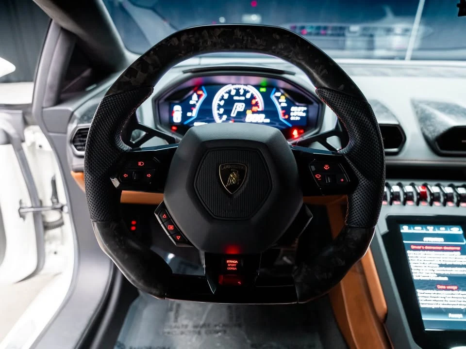 2021 Lamborghini Huracan LP640-4 EVO - Image 6 of 19