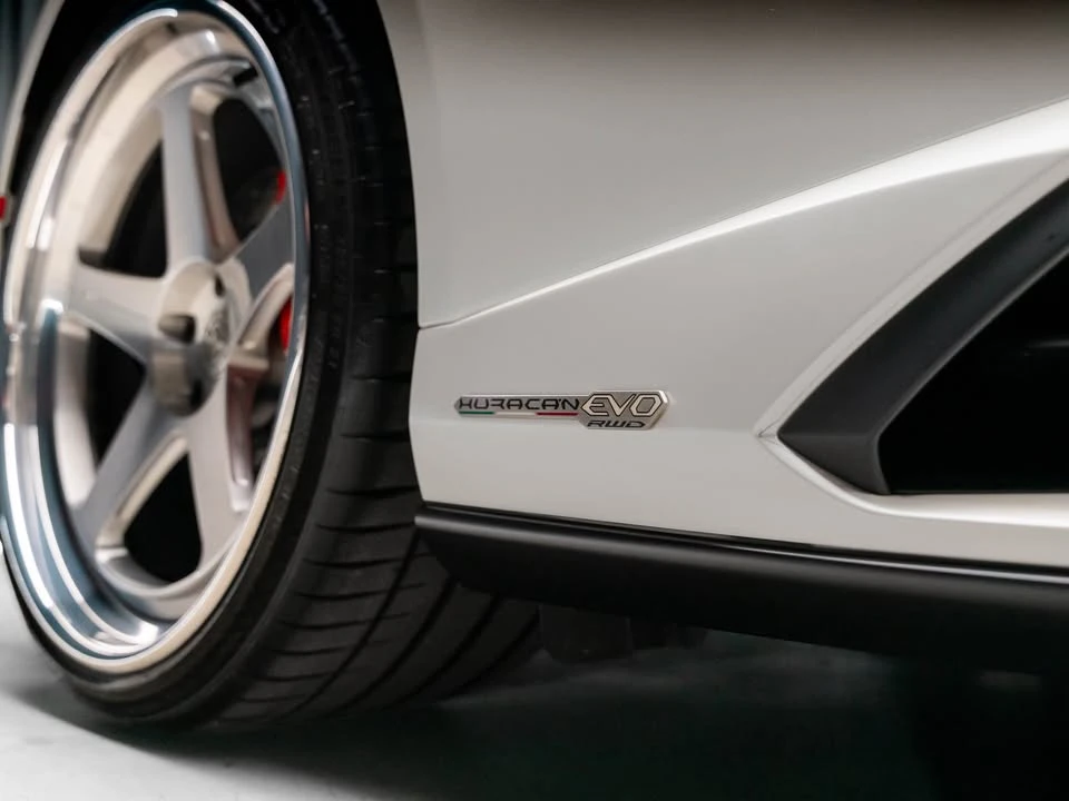 2021 Lamborghini Huracan LP640-4 EVO - Image 16 of 19