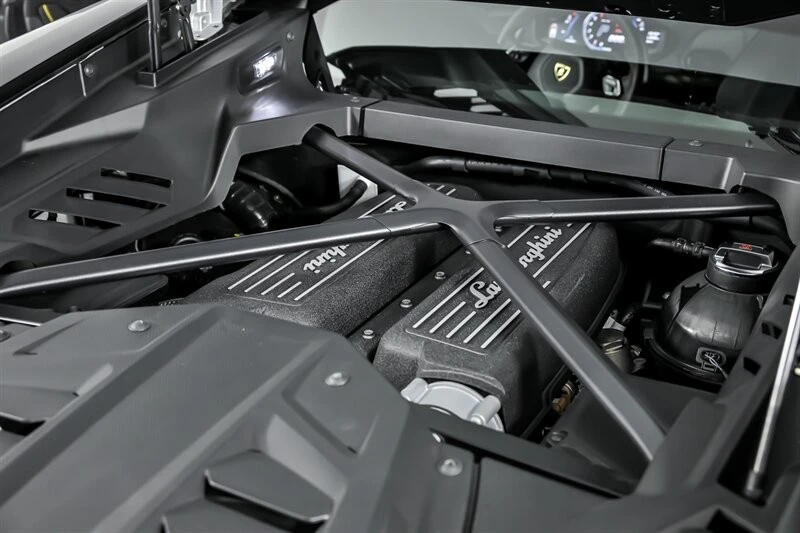 2021 Lamborghini Huracan - Image 13 of 31