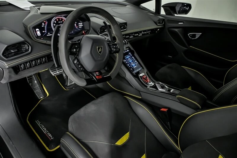 2021 Lamborghini Huracan - Image 17 of 31