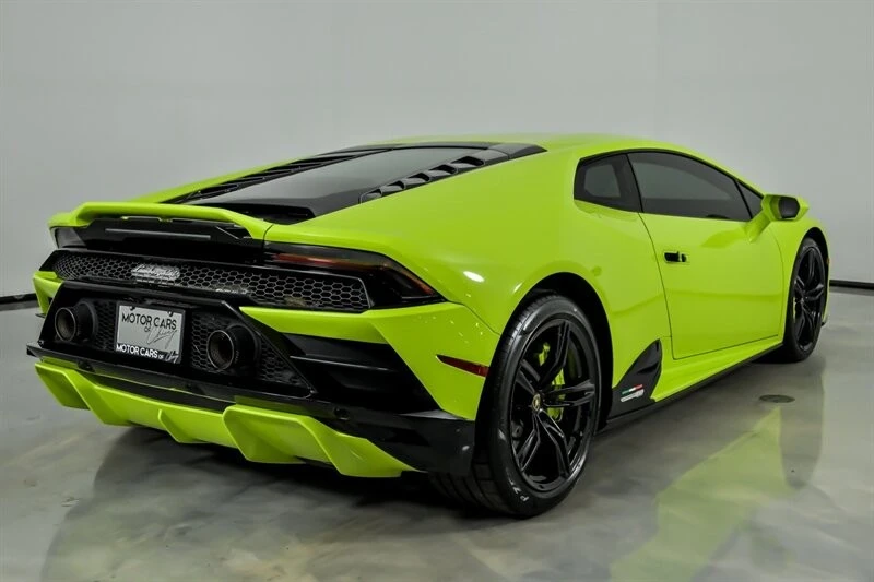 2021 Lamborghini - Image 8 of 31