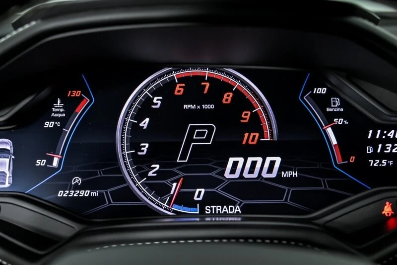 2021 Lamborghini - Image 19 of 31