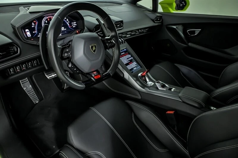 2021 Lamborghini - Image 14 of 31