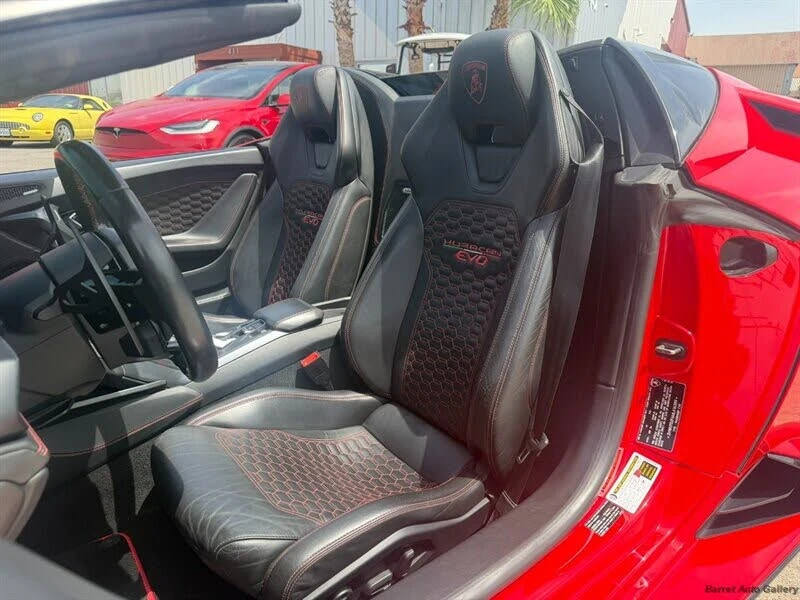 2021 Lamborghini Huracan LP610-2 EVO - Image 2 of 31