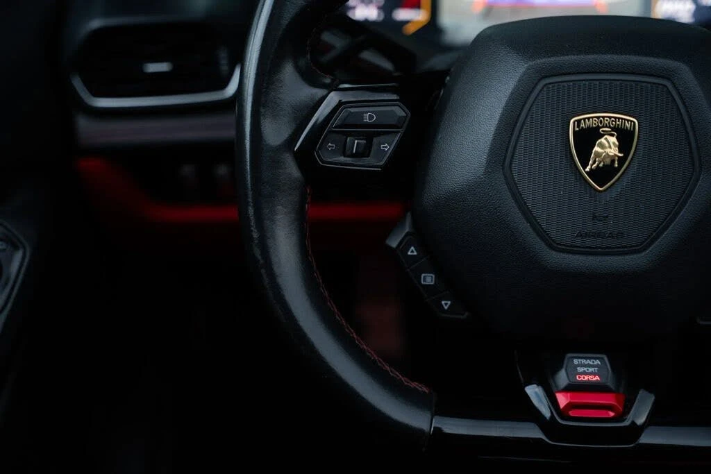 2021 Lamborghini Huracan LP610-2 EVO - Image 28 of 31