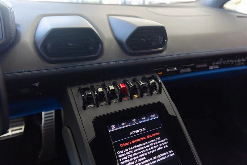 2021 Lamborghini Huracan LP640-4 EVO - Image 30 of 31