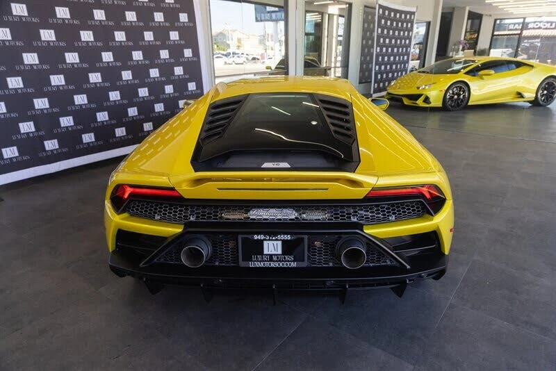 2021 Lamborghini Huracan LP640-4 EVO - Image 6 of 31