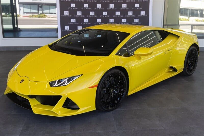 2021 Lamborghini Huracan LP640-4 EVO - Image 2 of 31