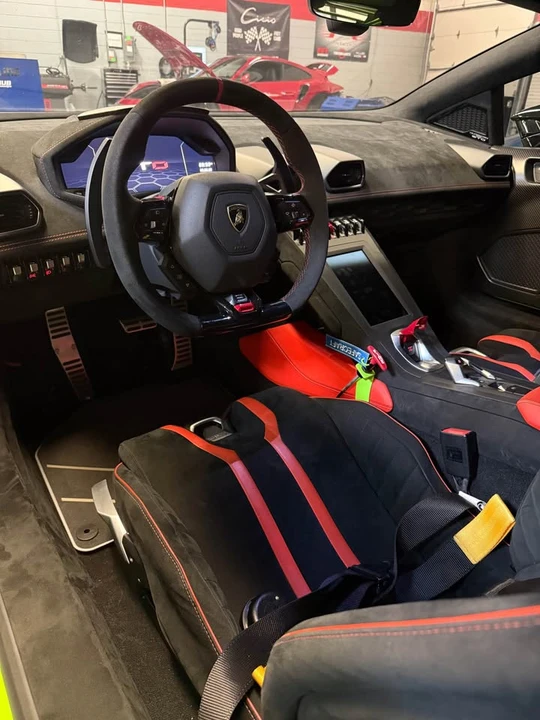 2021 Lamborghini Huracan - Image 14 of 20