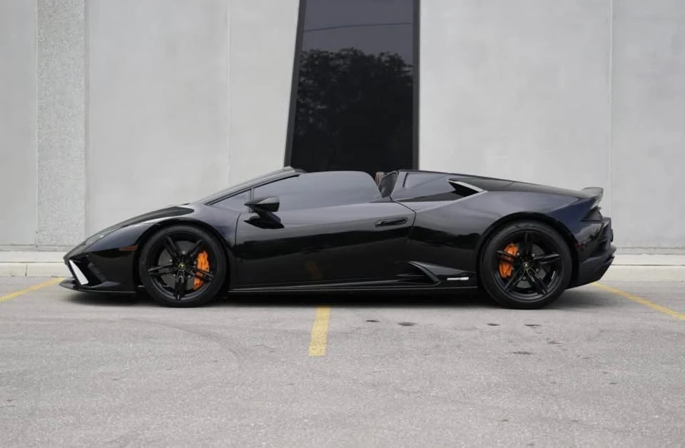 2021 Lamborghini Huracan - Image 2 of 10