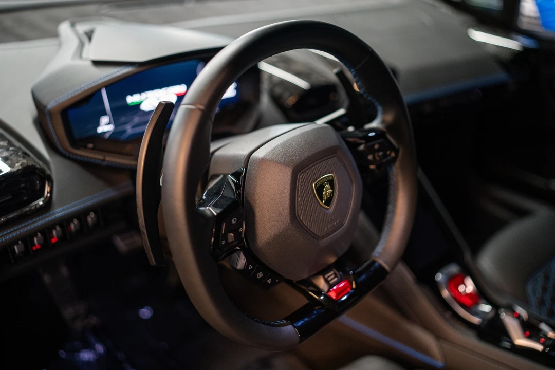 2021 Lamborghini Huracan - Image 8 of 23