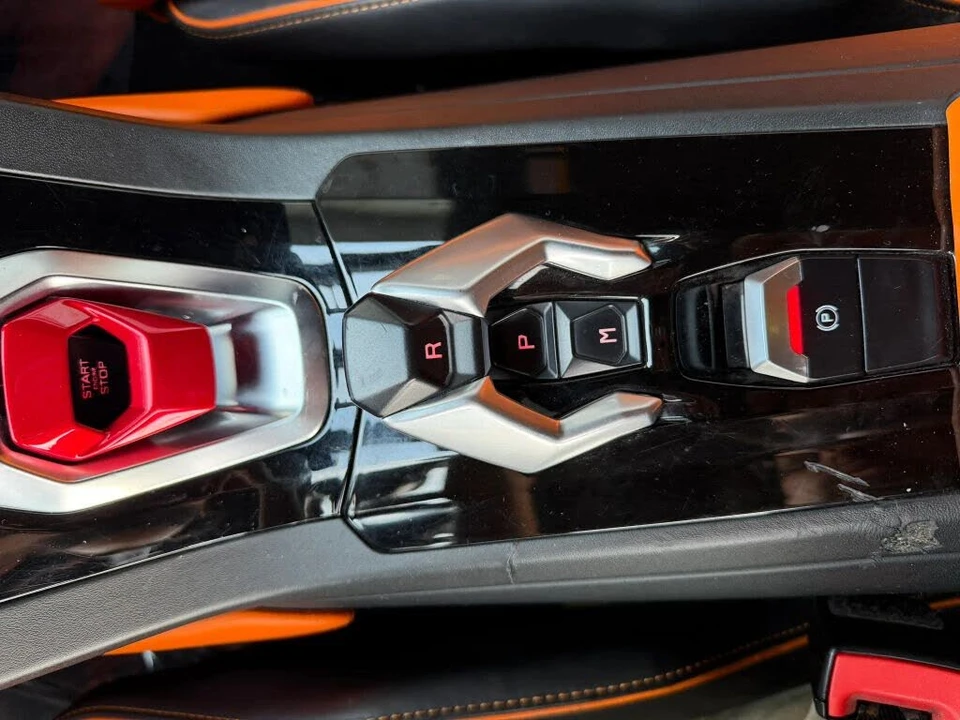 2021 Lamborghini Huracan - Image 17 of 21