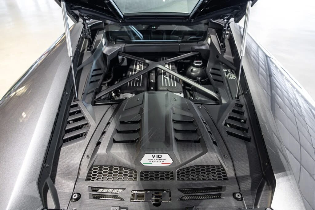 2021 Lamborghini Huracan - Image 29 of 31