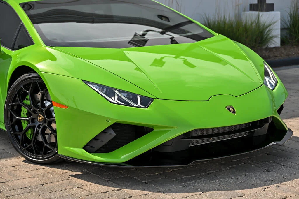 2021 Lamborghini Huracan - Image 2 of 31