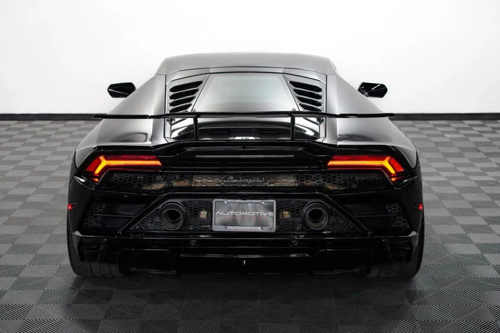2021 Lamborghini Huracan - Image 16 of 31
