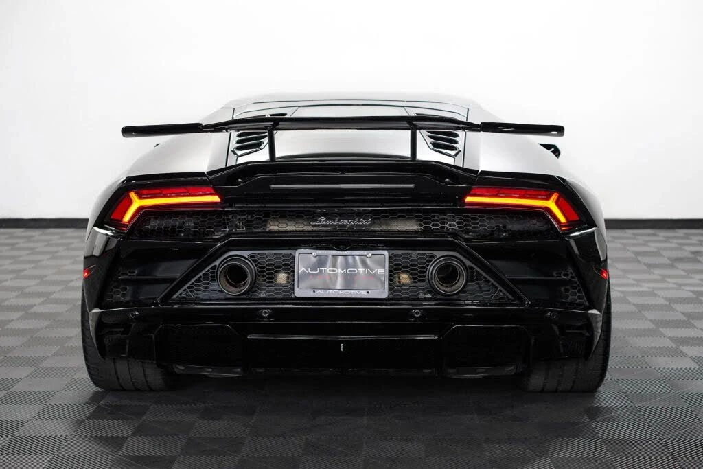 2021 Lamborghini Huracan - Image 14 of 31