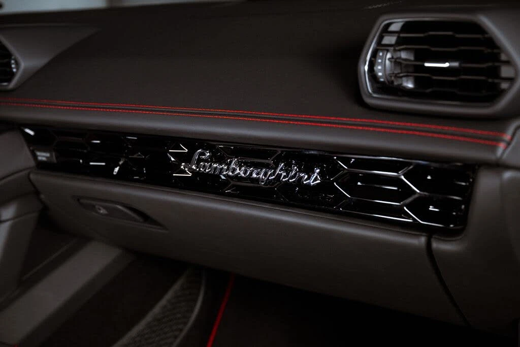 2021 Lamborghini Huracan - Image 24 of 31