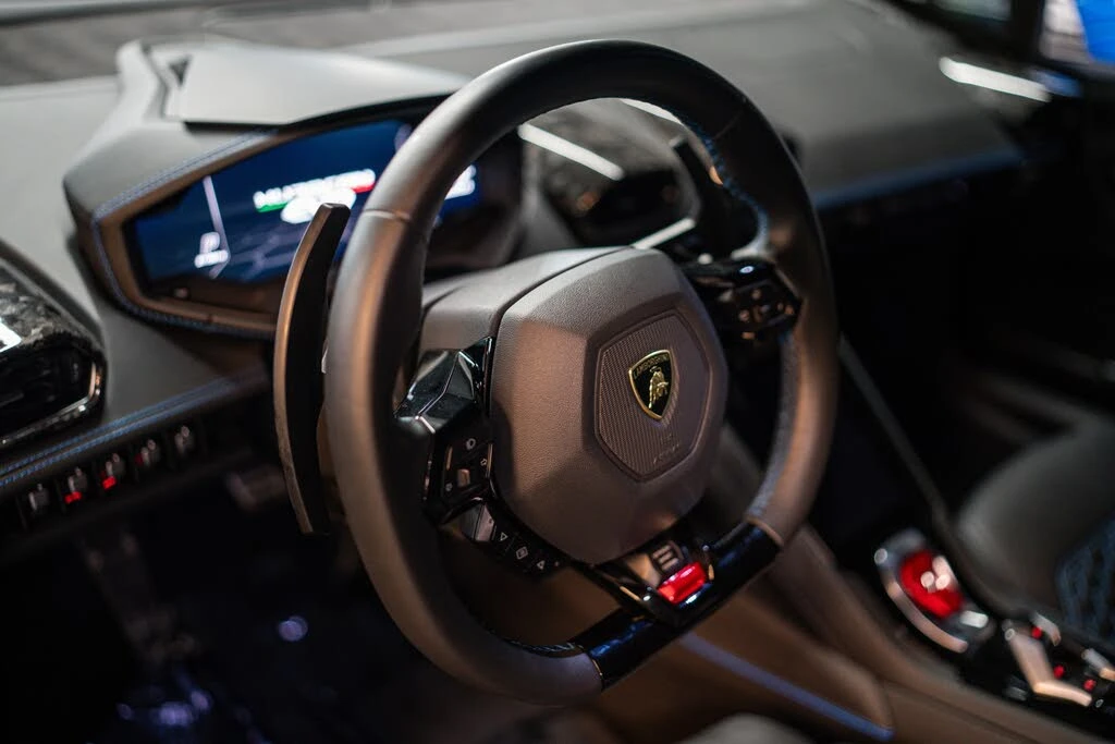 2021 Lamborghini Huracan - Image 8 of 23