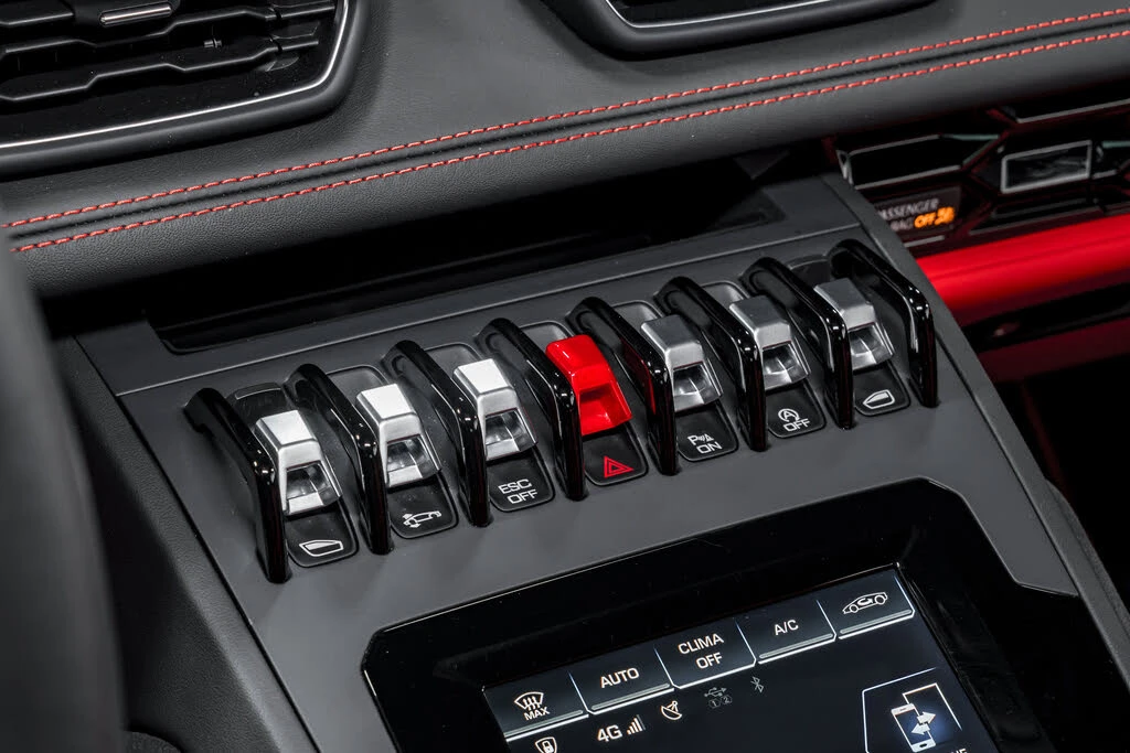2021 Lamborghini Huracan - Image 24 of 31