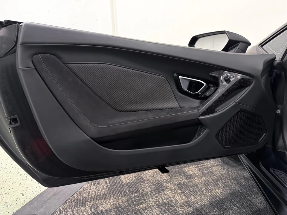 2021 Lamborghini Huracan LP610-2 EVO - Image 9 of 26