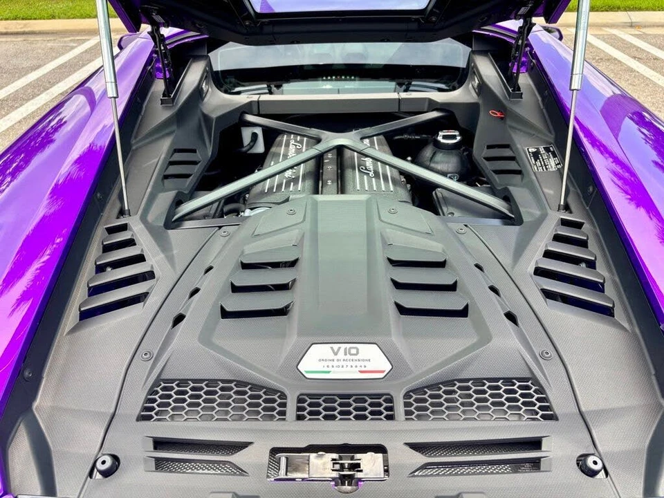 2021 Lamborghini Huracan - Image 27 of 29