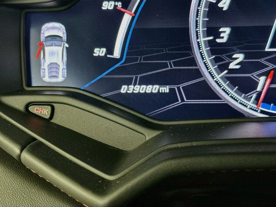 2021 Lamborghini Huracan - Image 12 of 31