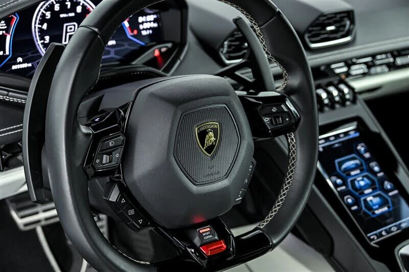 2021 Lamborghini Huracan - Image 19 of 31