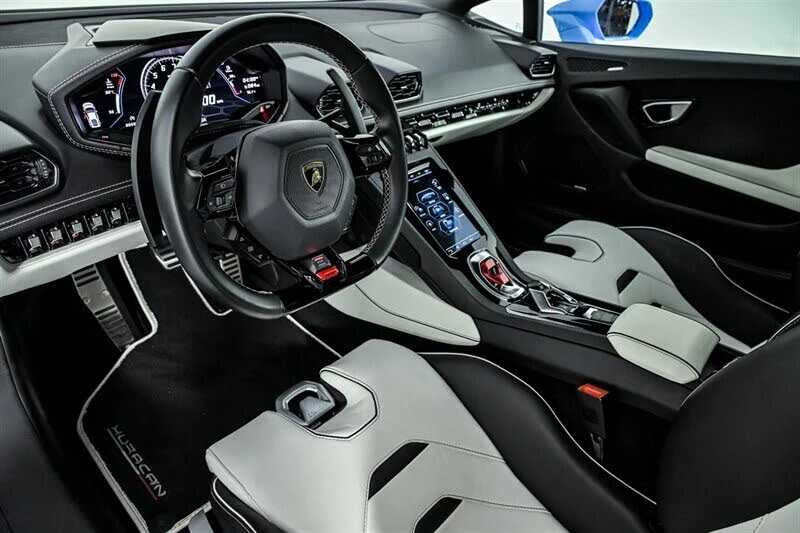 2021 Lamborghini Huracan - Image 16 of 31