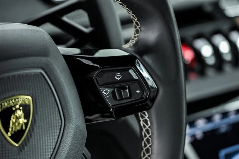 2021 Lamborghini Huracan - Image 21 of 31