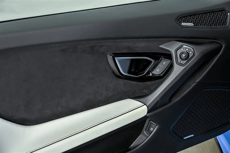2021 Lamborghini Huracan - Image 14 of 31