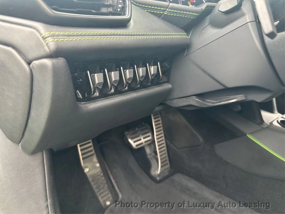 2021 Lamborghini Huracan - Image 18 of 22
