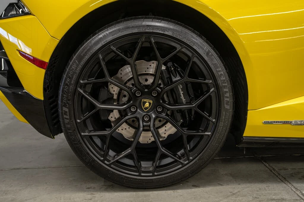 2021 Lamborghini Huracan - Image 10 of 31