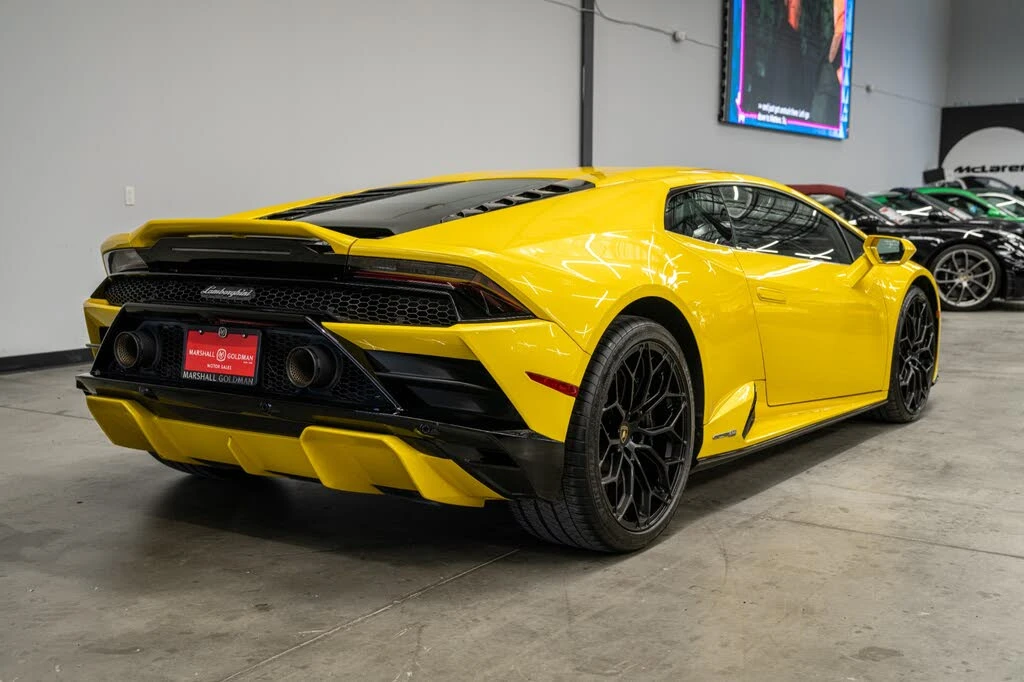 2021 Lamborghini Huracan - Image 8 of 31