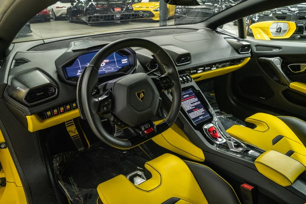 2021 Lamborghini Huracan - Image 12 of 31