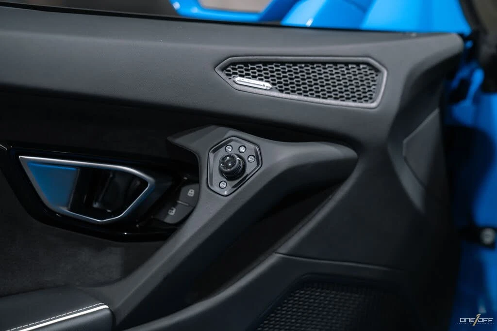 2021 Lamborghini Huracan - Image 26 of 30
