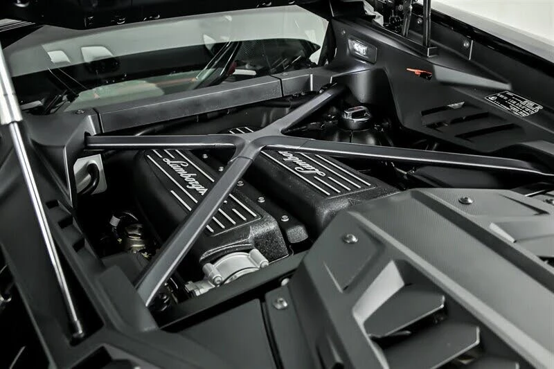 2021 Lamborghini Huracan - Image 11 of 31