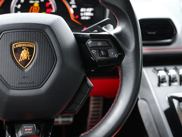 2021 Lamborghini Huracan - Image 19 of 31