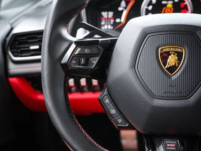 2021 Lamborghini Huracan - Image 18 of 31