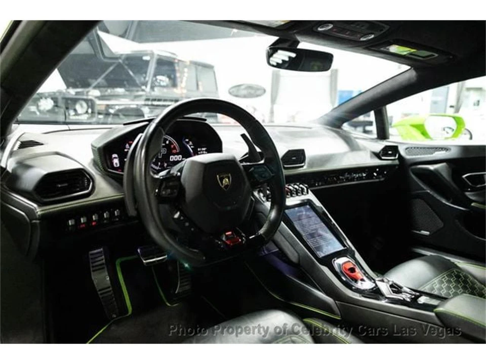 2021 Lamborghini Huracan - Image 28 of 31