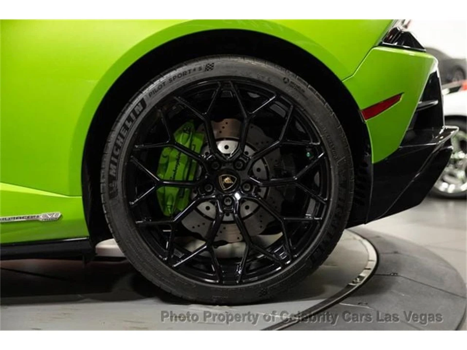 2021 Lamborghini Huracan - Image 18 of 31