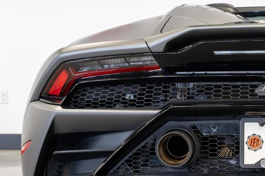 2021 Lamborghini Huracan - Image 17 of 21