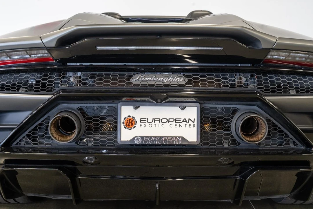 2021 Lamborghini Huracan - Image 19 of 21