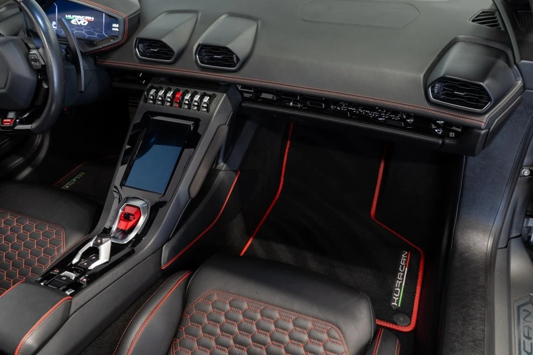 2021 Lamborghini Huracan - Image 12 of 21