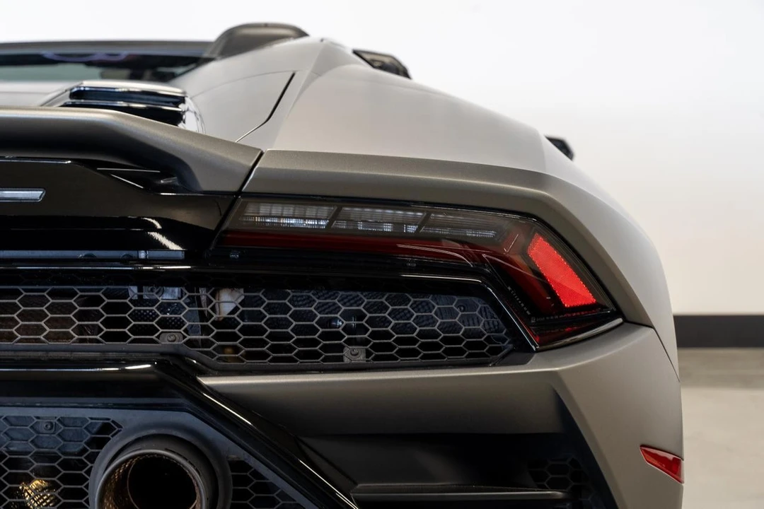 2021 Lamborghini Huracan - Image 18 of 21